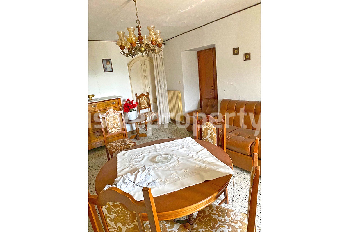 Property consisting of two residential units for sale in Abruzzo - Italy 54