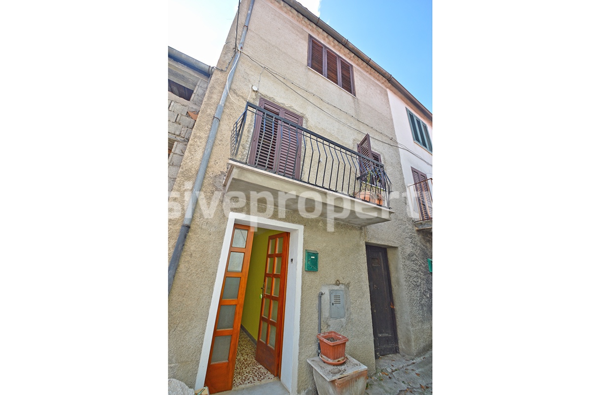 Spacious house with balcony and veranda for sale in Italy - Molise 1