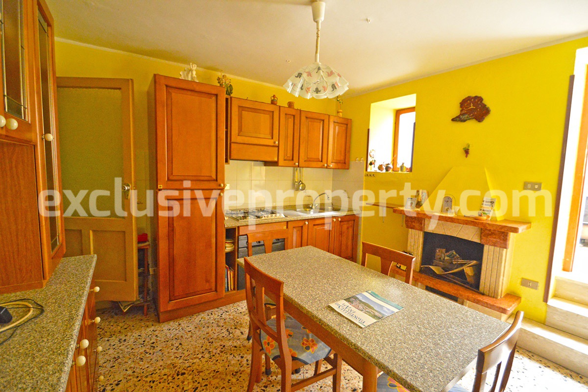 Spacious house with balcony and veranda for sale in Italy - Molise 6