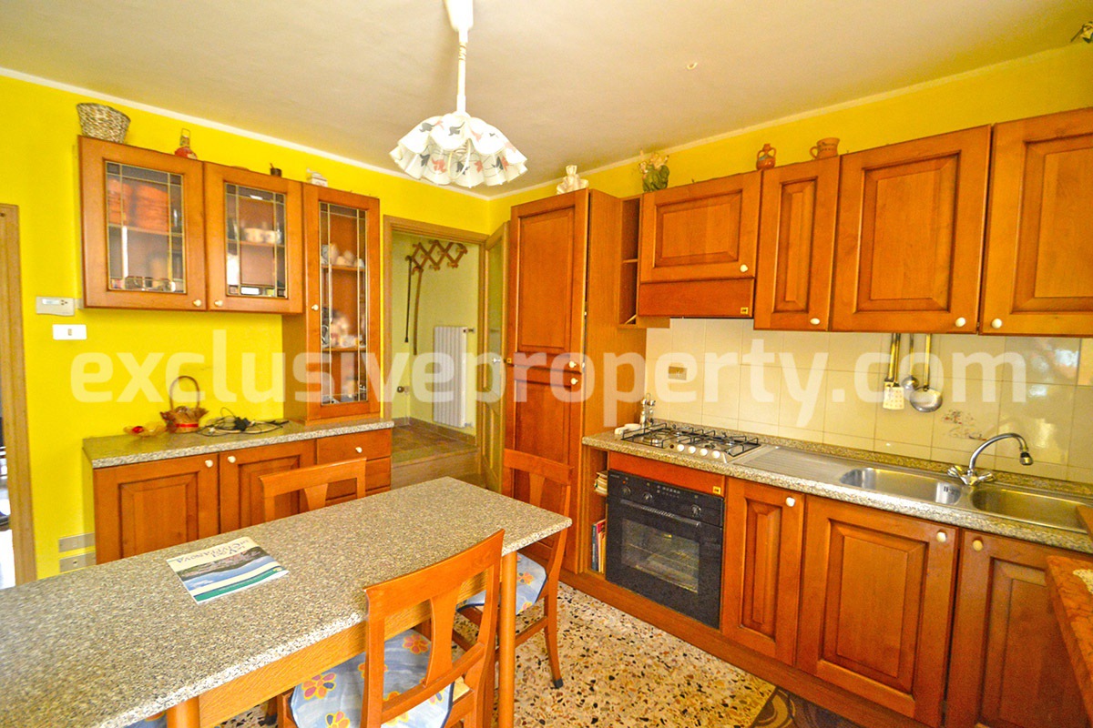 Spacious house with balcony and veranda for sale in Italy - Molise 7