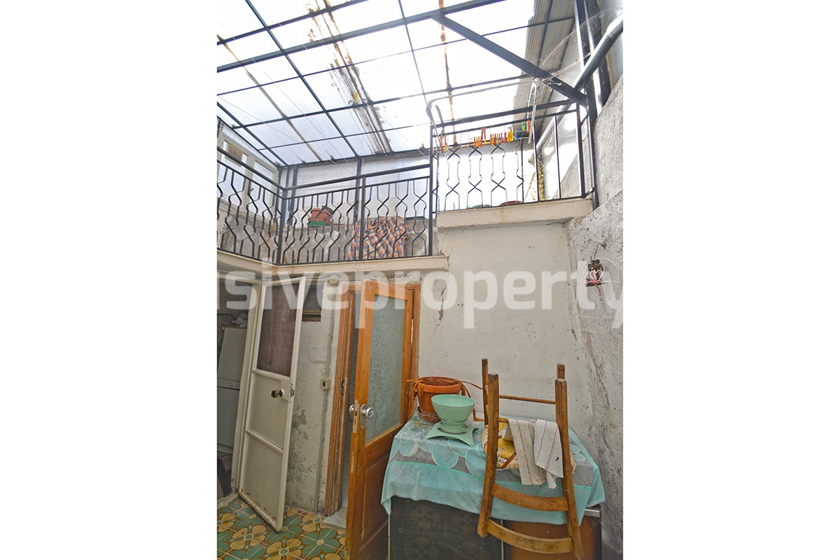 Spacious house with balcony and veranda for sale in Italy - Molise 14