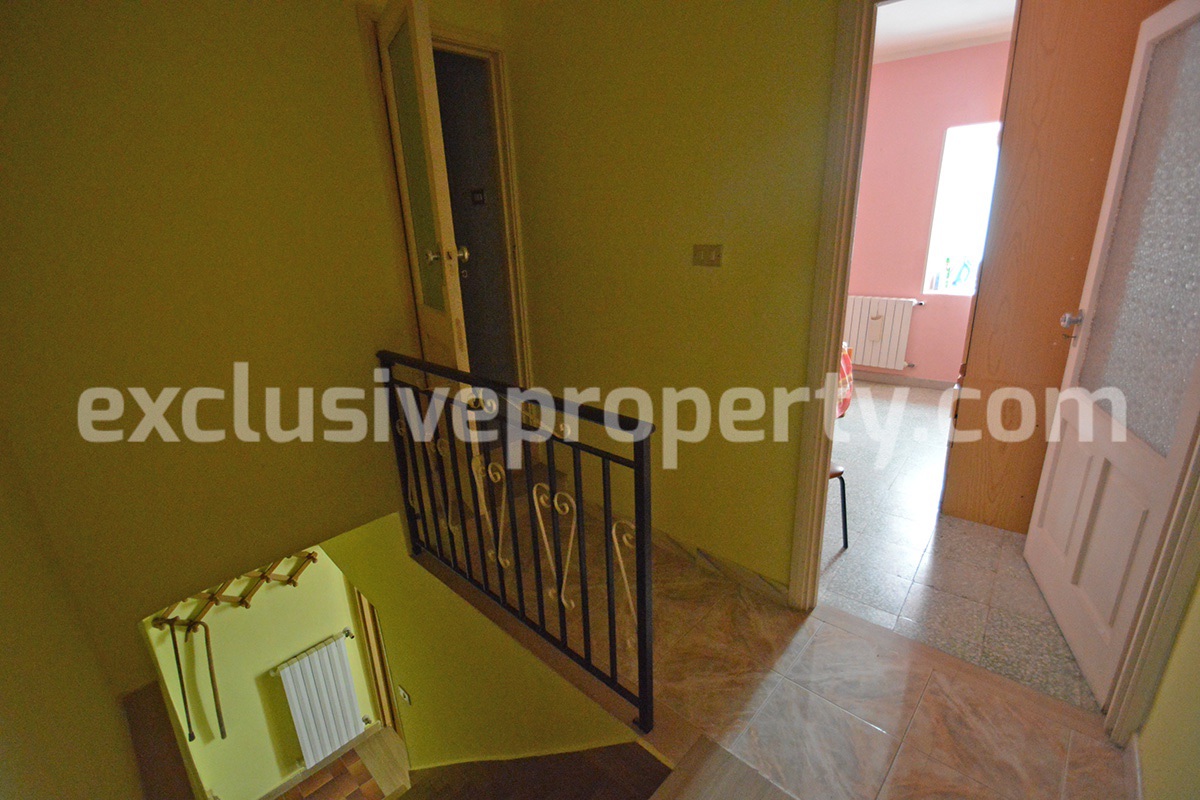 Spacious house with balcony and veranda for sale in Italy - Molise