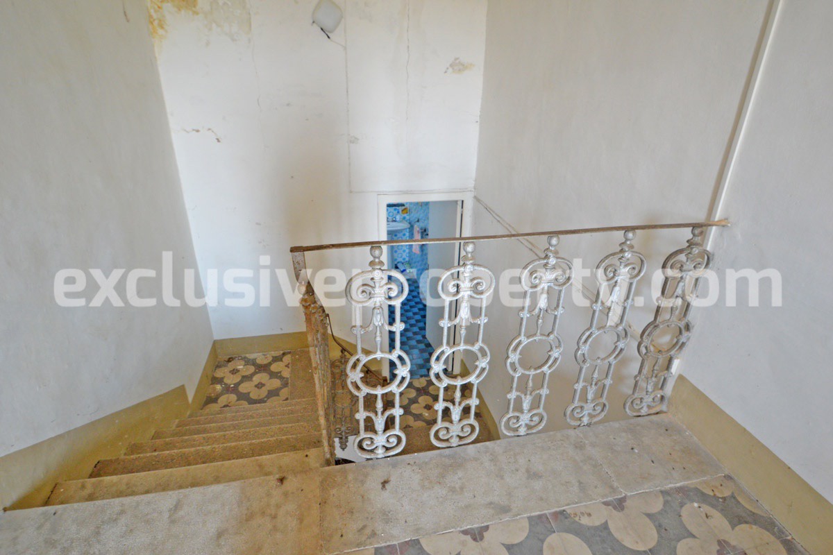 Characteristic property with garden for sale a few km from the Sea 30