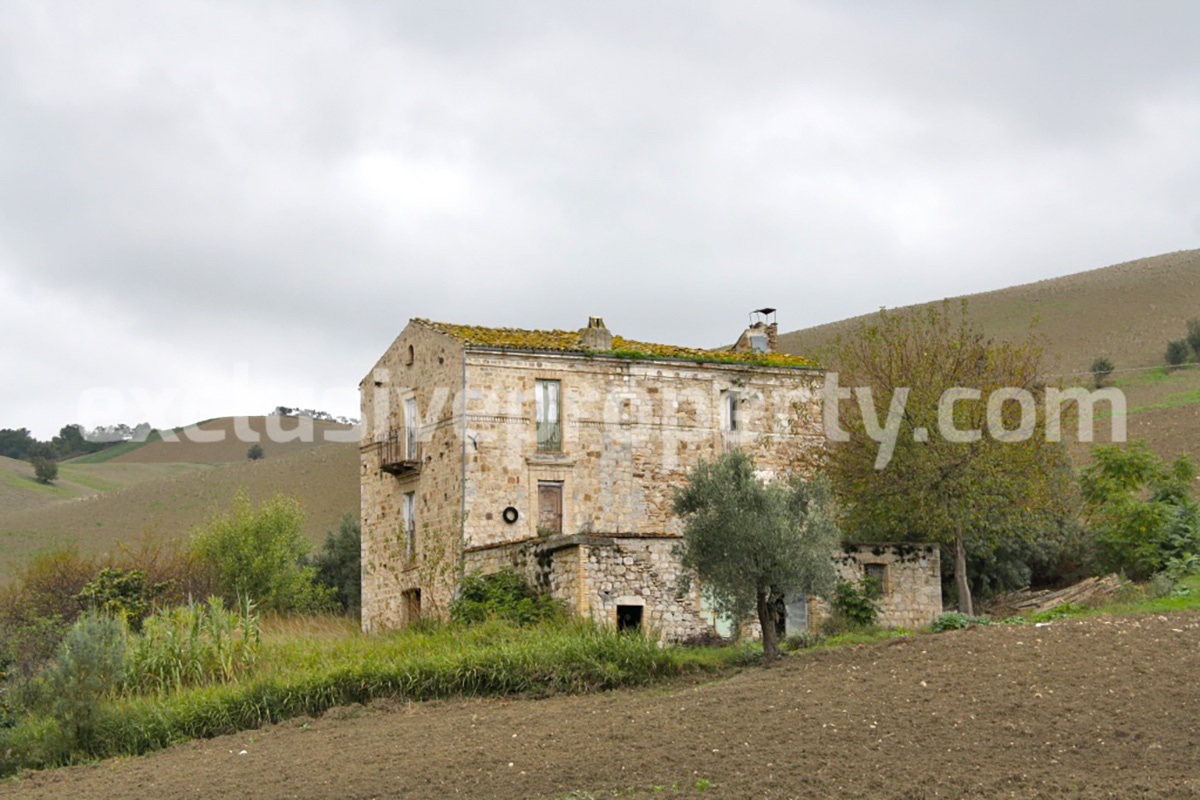 Rustic country house for sale in Atessa - Abruzzo