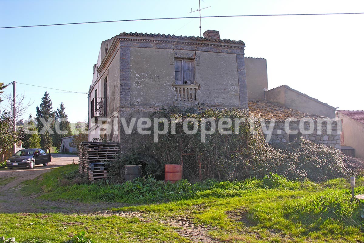 Portion of country house for sale in Atessa