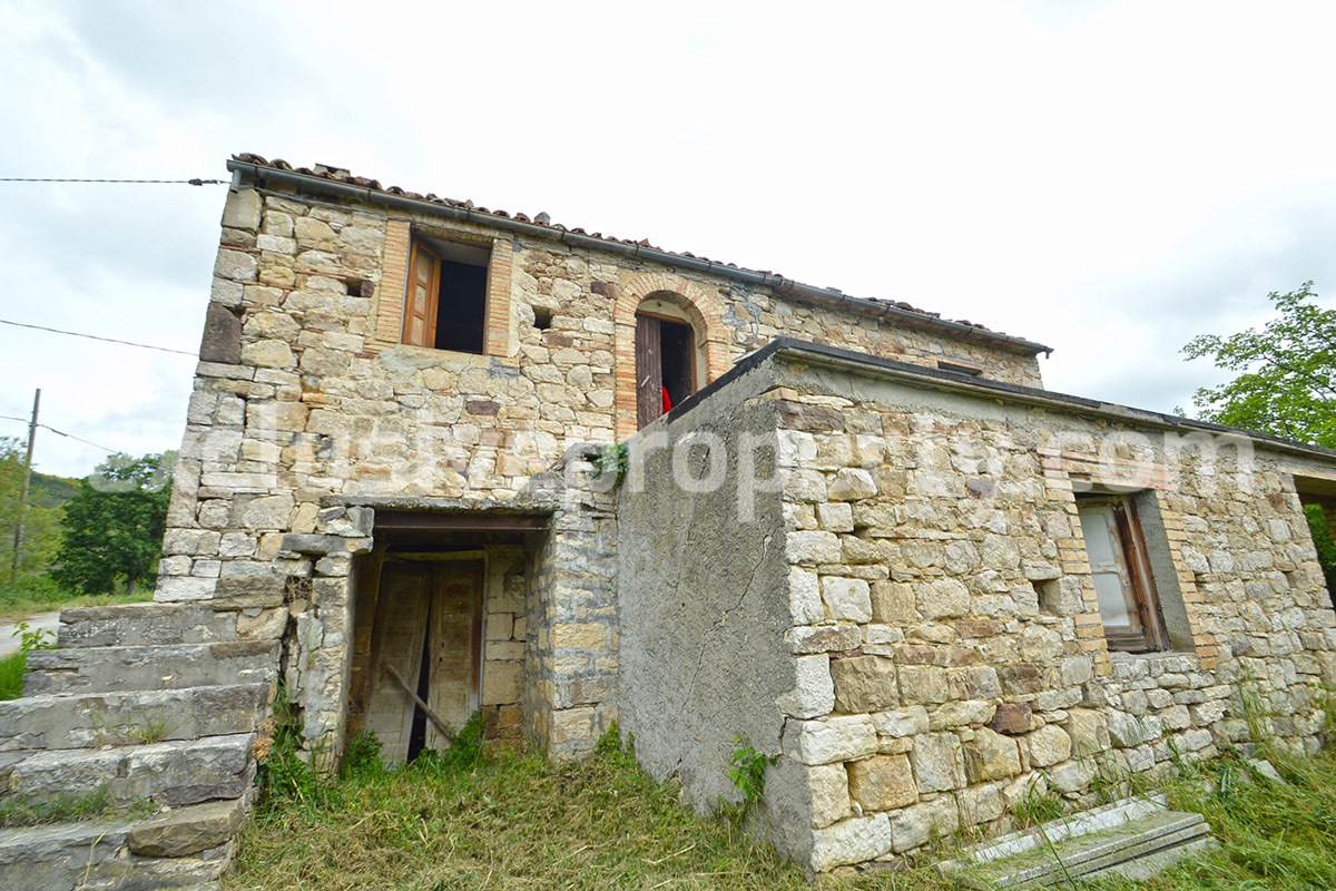 Stone cottage with land for sale in Abruzzo - Carpineto Sinello - Italy 26