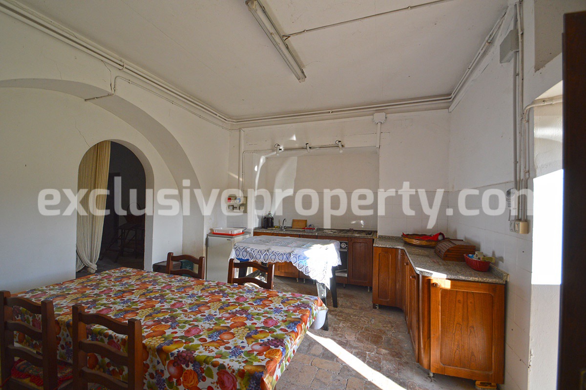 Detached house with with fenced land for sale Carunchio - Abruzzo - Italy 29