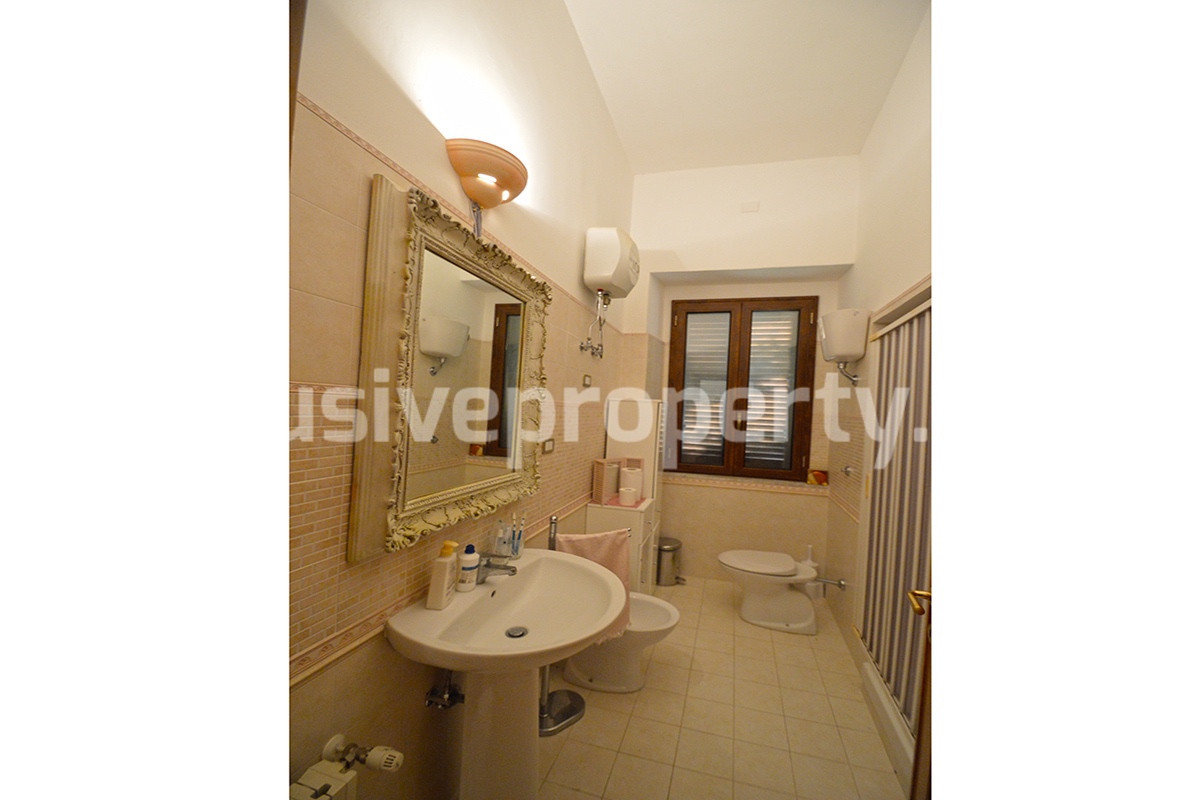 Detached house with with fenced land for sale Carunchio - Abruzzo - Italy 14