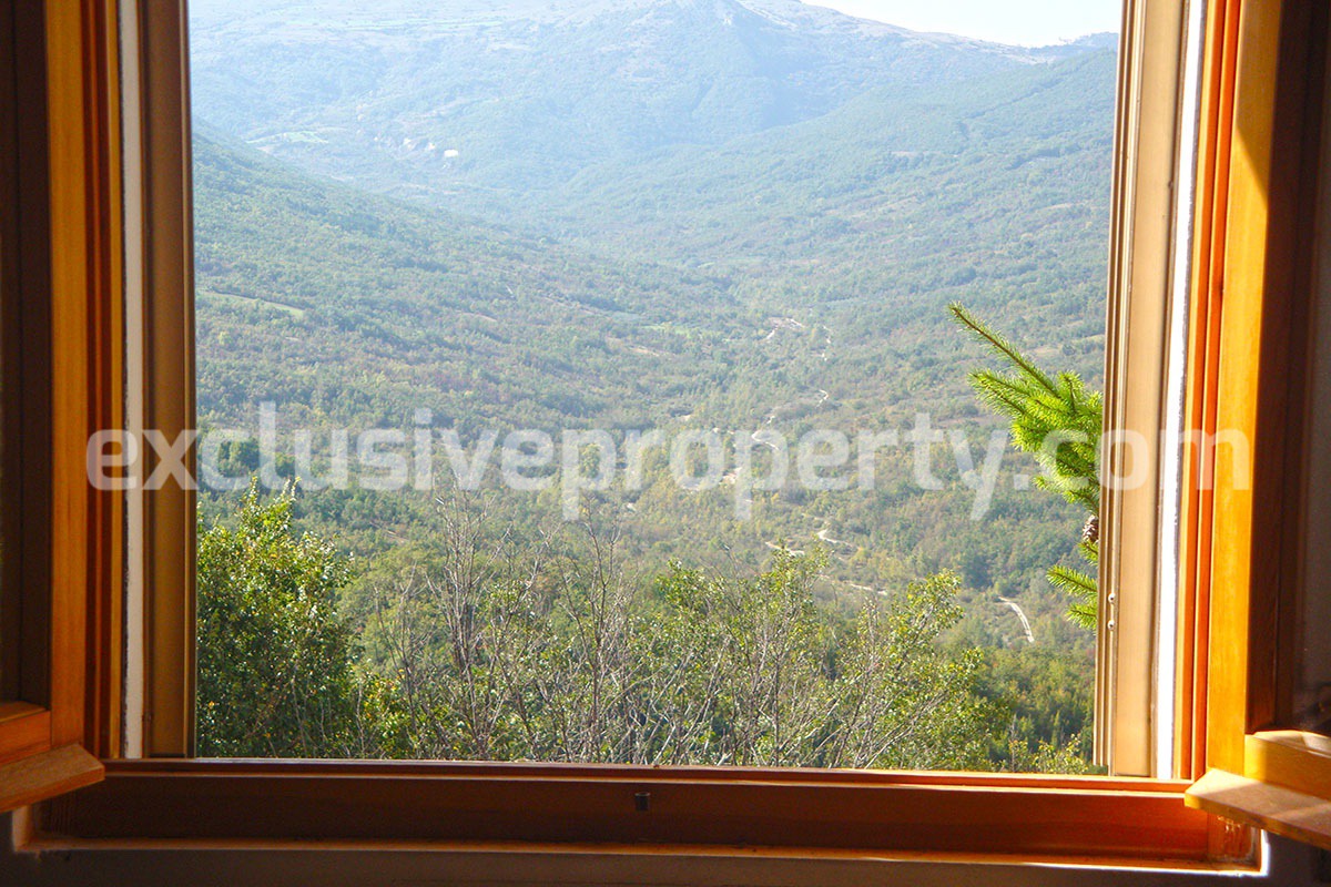Spacious habitable house with terrace and garden for sale in Abruzzo