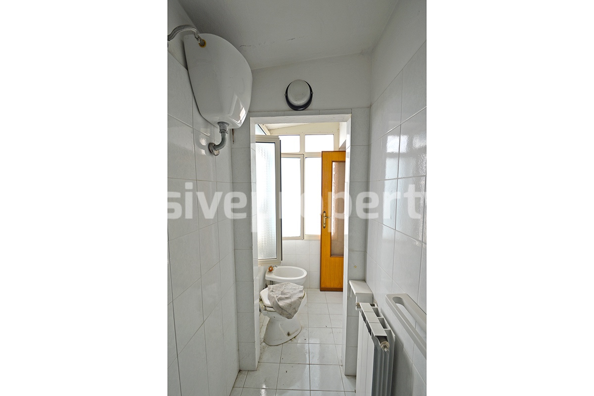 House with cellar for sale in a characteristic village of the Abruzzo region 8