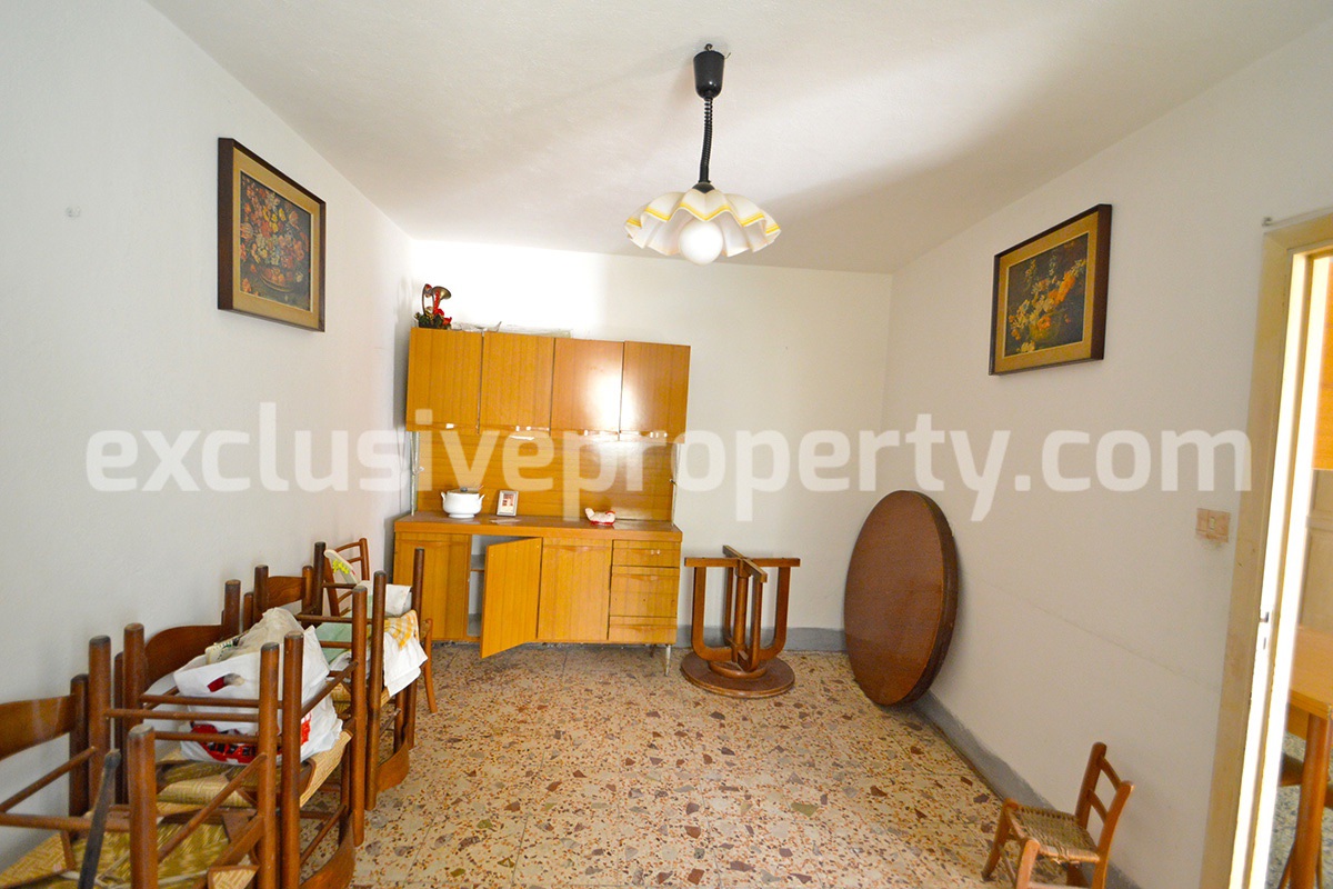 Spacious house with cellar for sale in a characteristic village Abruzzo 6