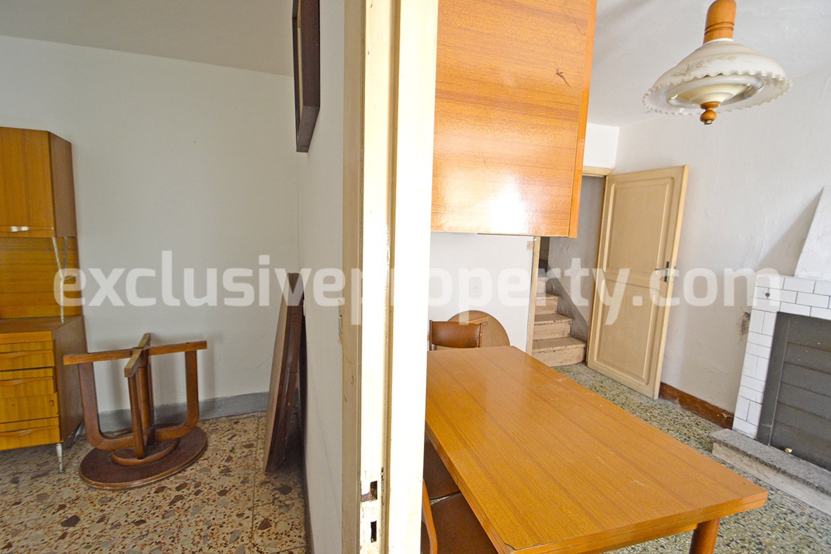 Spacious house with cellar for sale in a characteristic village Abruzzo 7