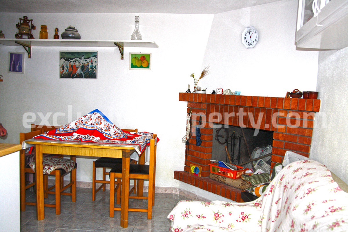 Ancient stone house renovated for sale in Abruzzo - Italy 13
