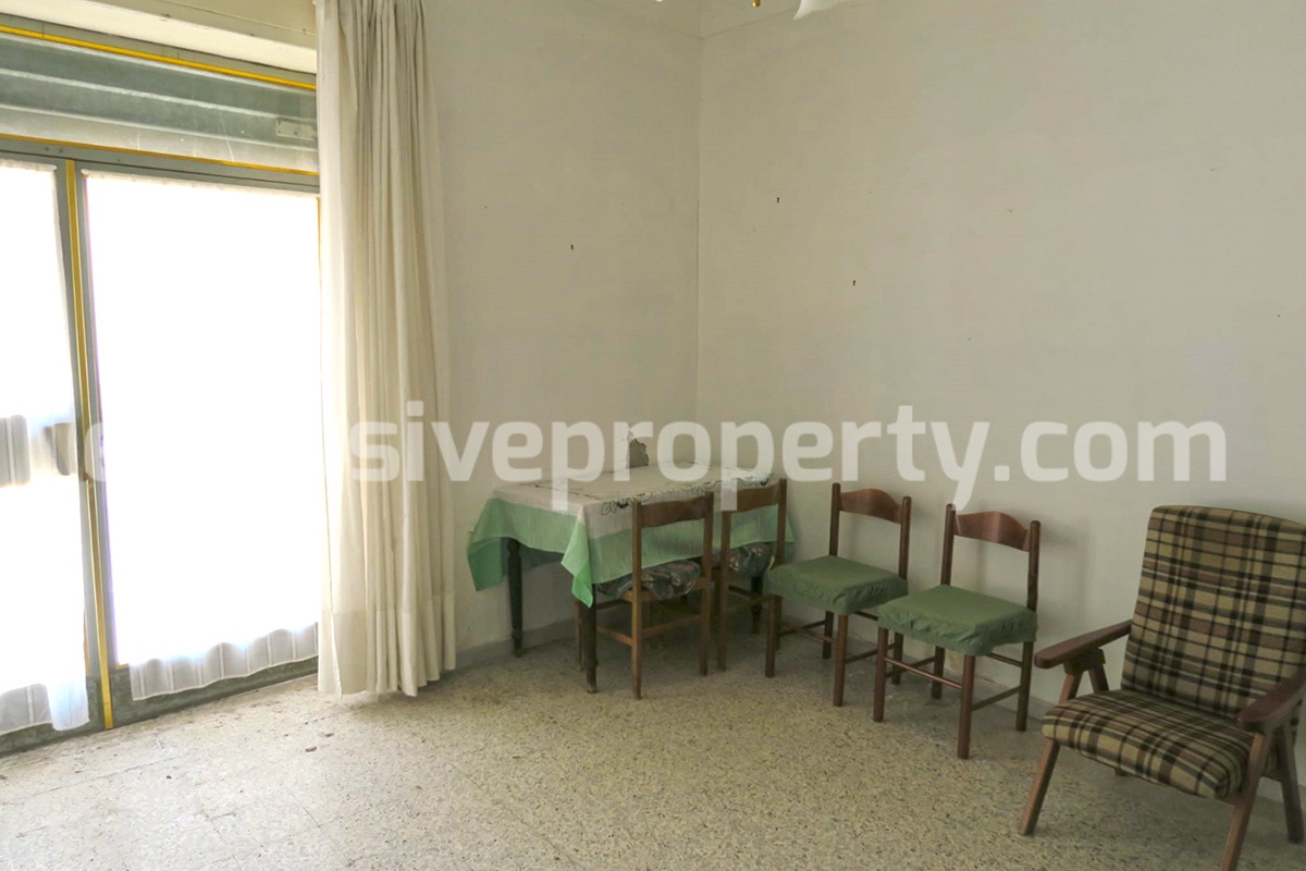 Town house with panoramic balcony sea view for sale in Abruzzo 7