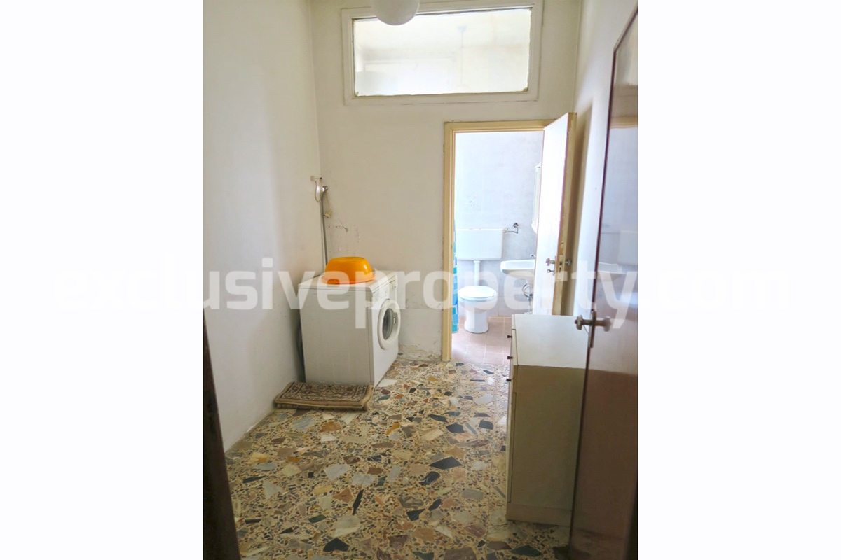 Town house with panoramic balcony sea view for sale in Abruzzo 10