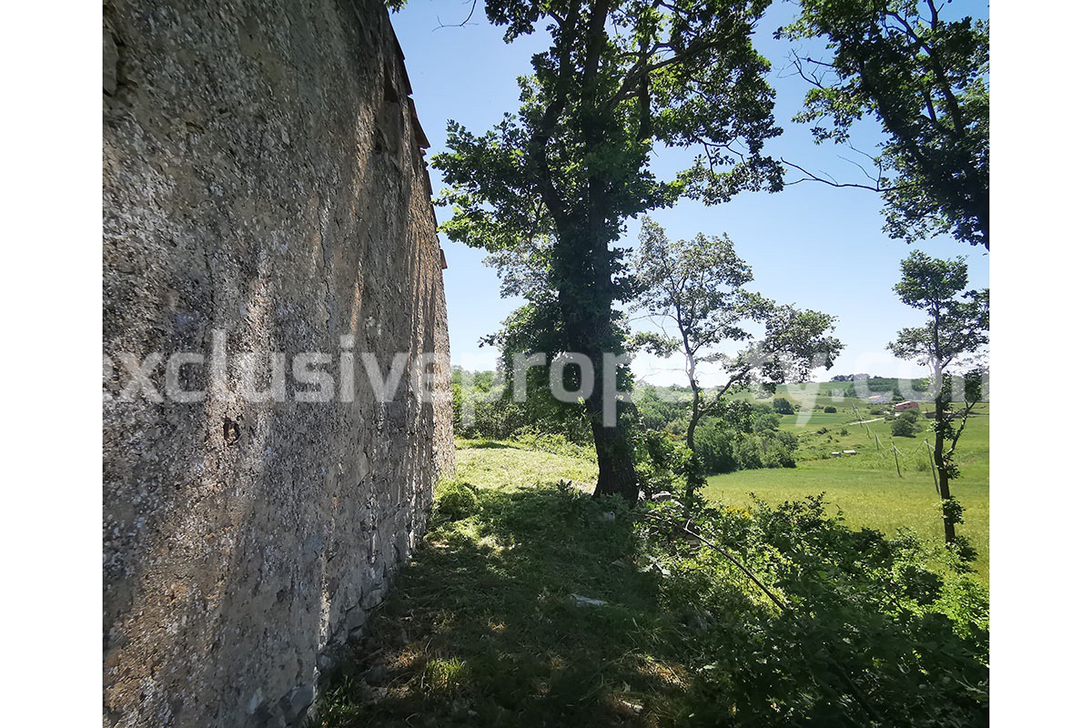 Old stone farmhouse to be restored for sale in Salito - Molise 7