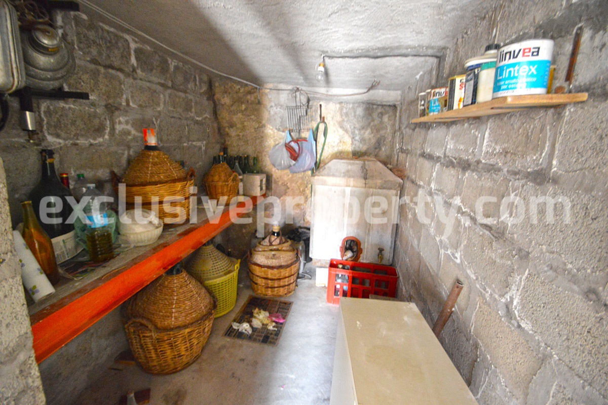Detached house with cellar for sale in the Molise Region 9