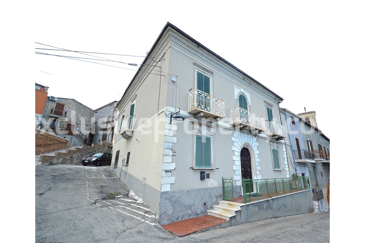 Spacious property in stone with little entrance terrace garage and garden for sale 4