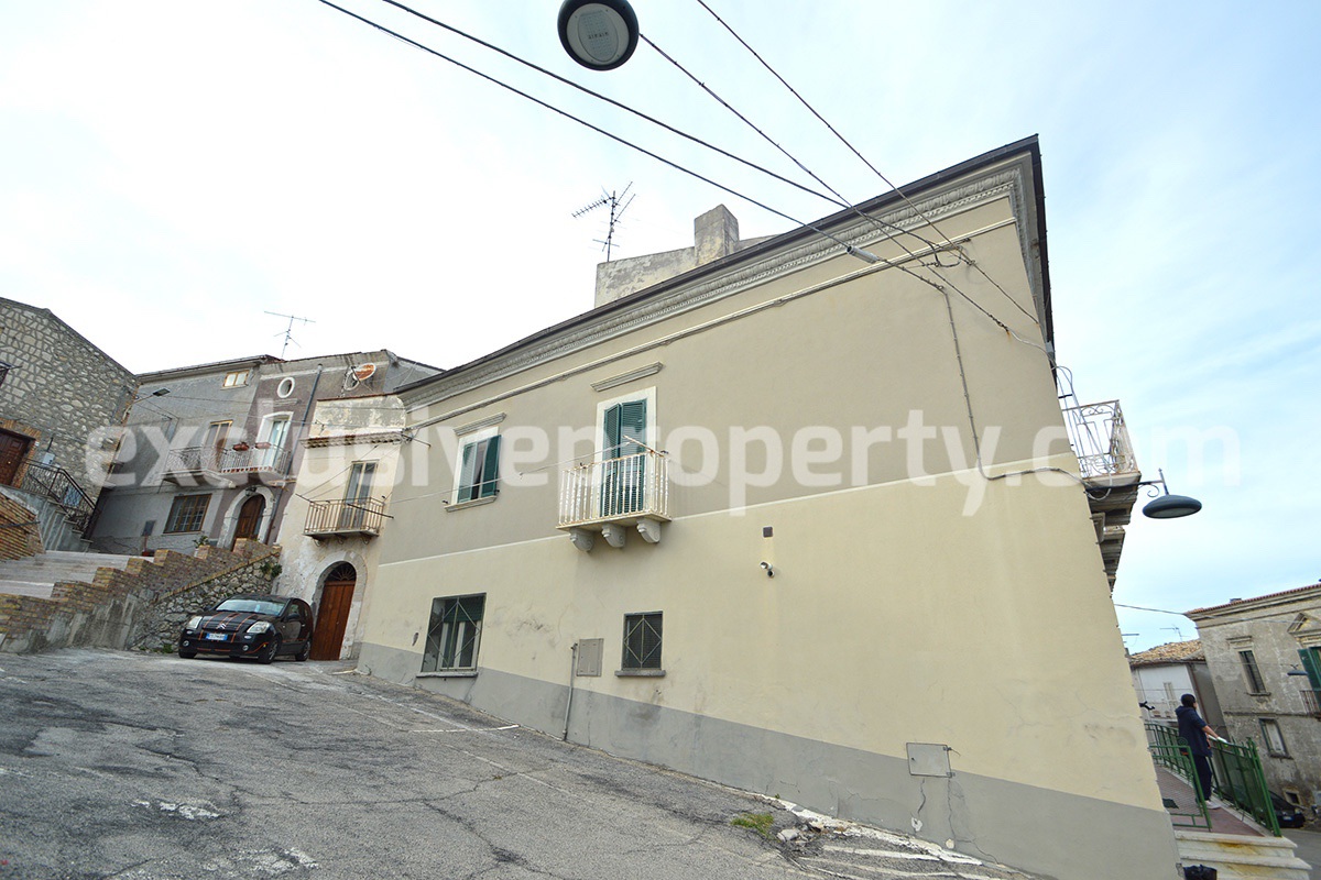 Spacious property in stone with little entrance terrace garage and garden for sale 59
