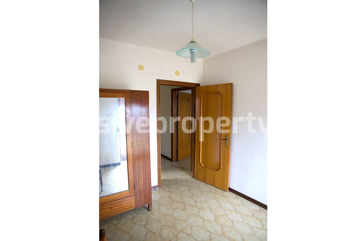 Two bedroom town house overlooking the valley for sale near Campobasso 8