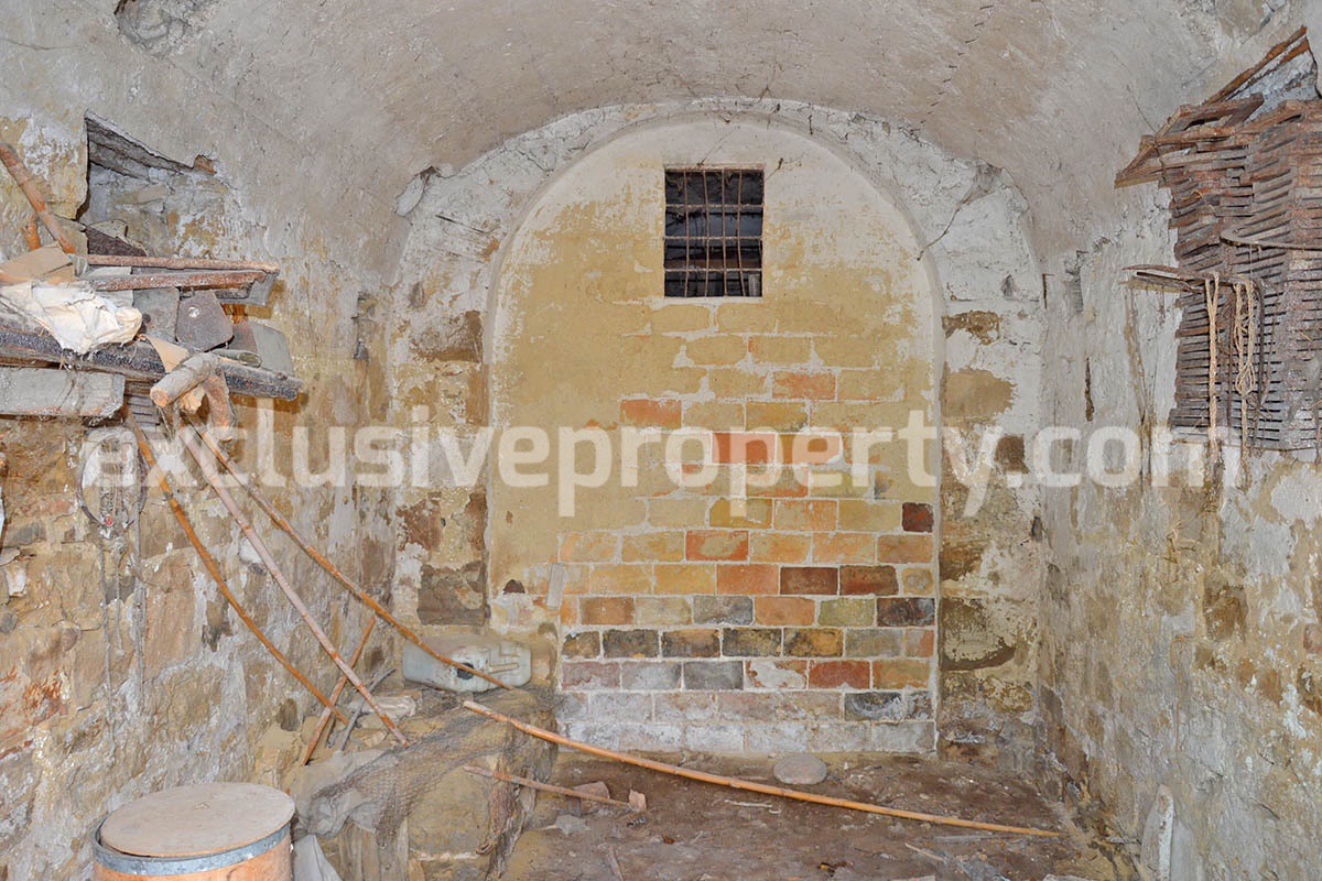 Stone house to renovate located just 30 km from the Adriatic Sea - Abruzzo 7