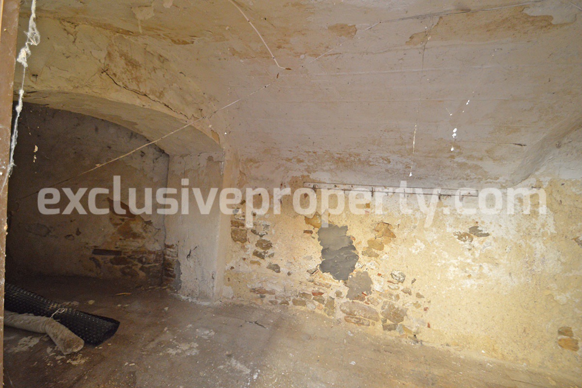 Town house with panoramic view for sale in the Abruzzo Region