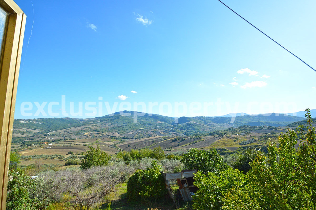 Town house with panoramic view for sale in the Abruzzo Region
