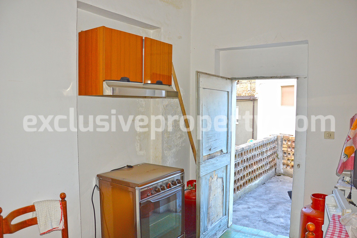 House for sale in Casalbordino by the sea in Abruzzo 5