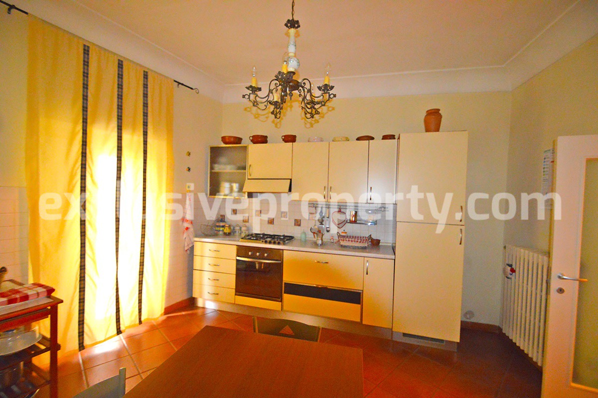Renovated property in the historic center with terrace a few km from the beach
