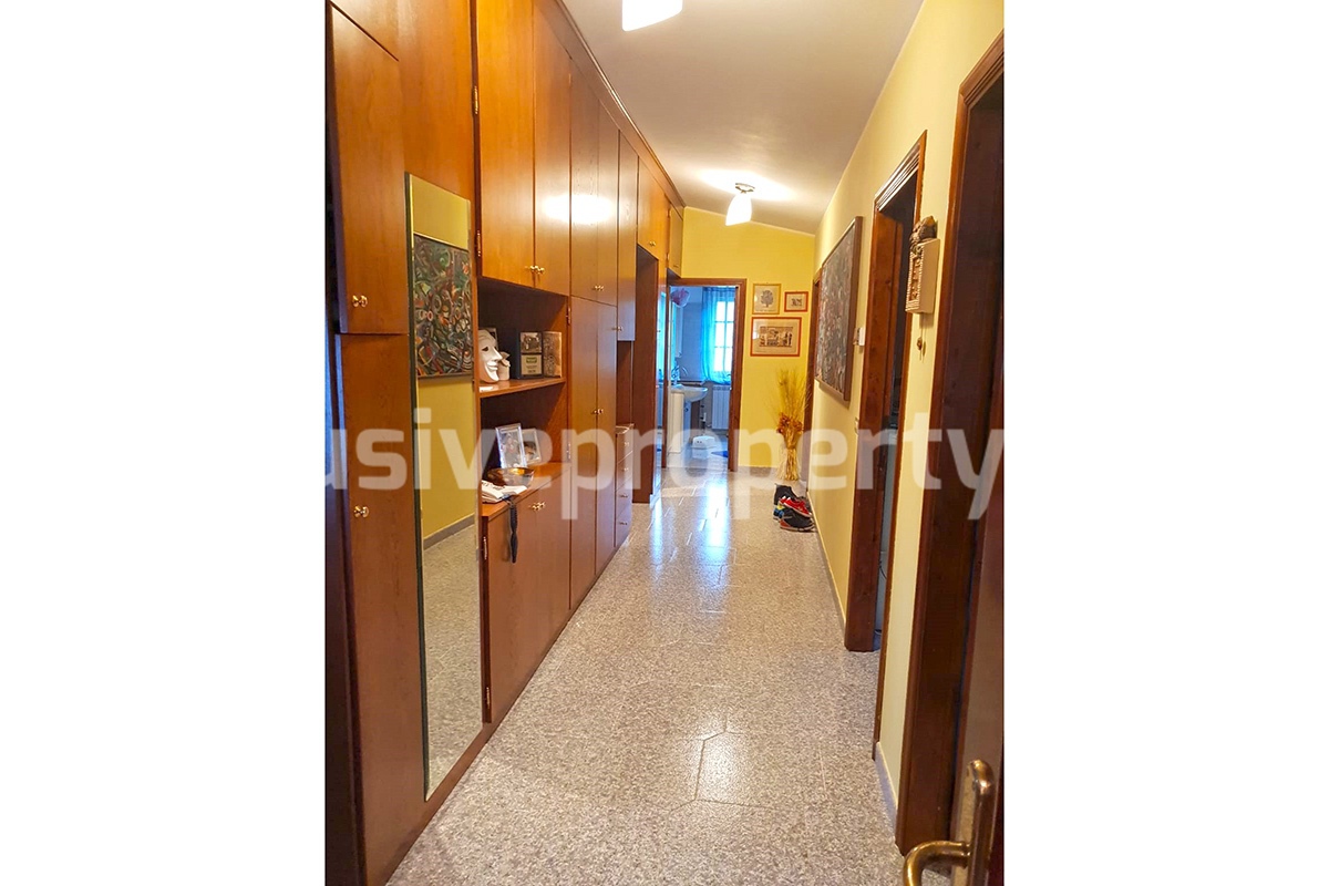 Completely independent house with garden and fenced for sale in the Abruzzo 25