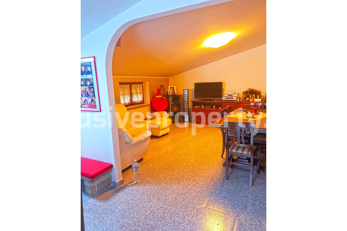 Completely independent house with garden and fenced for sale in the Abruzzo 26