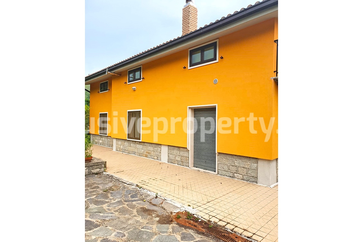 Completely independent house with garden and fenced for sale in the Abruzzo 7