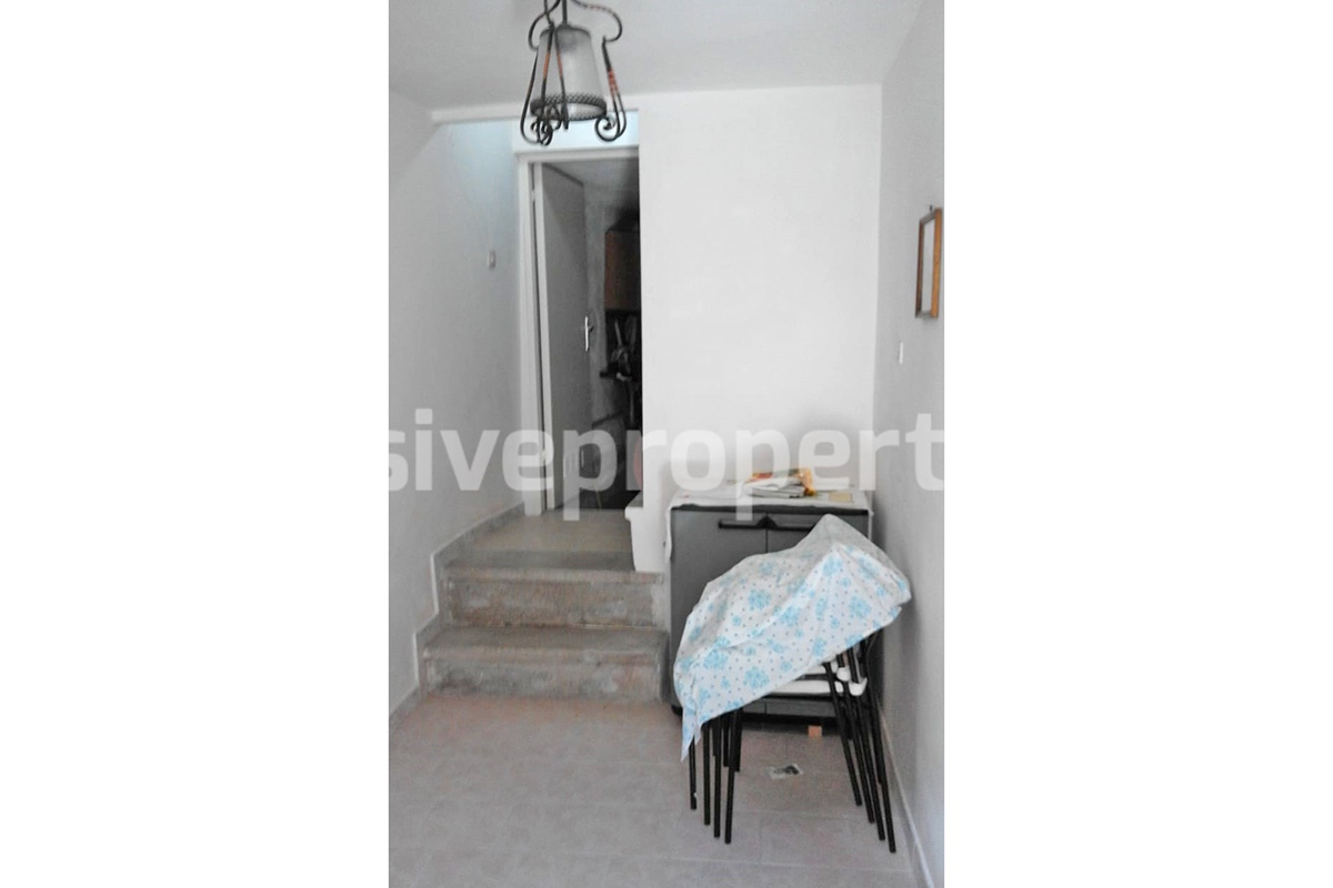 Ancient house with two bedrooms for sale in Abruzzo 9