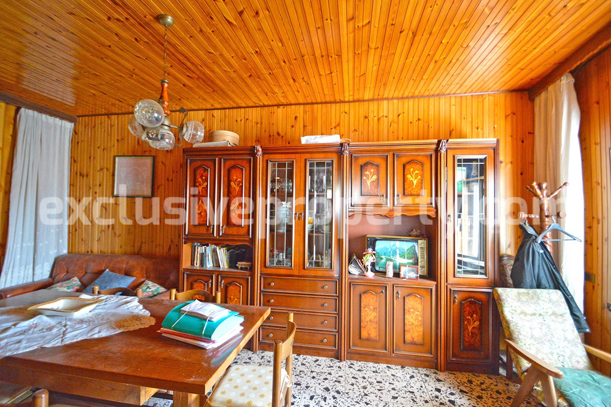 House with wooden finishes for sale in Italy - Abruzzo 15