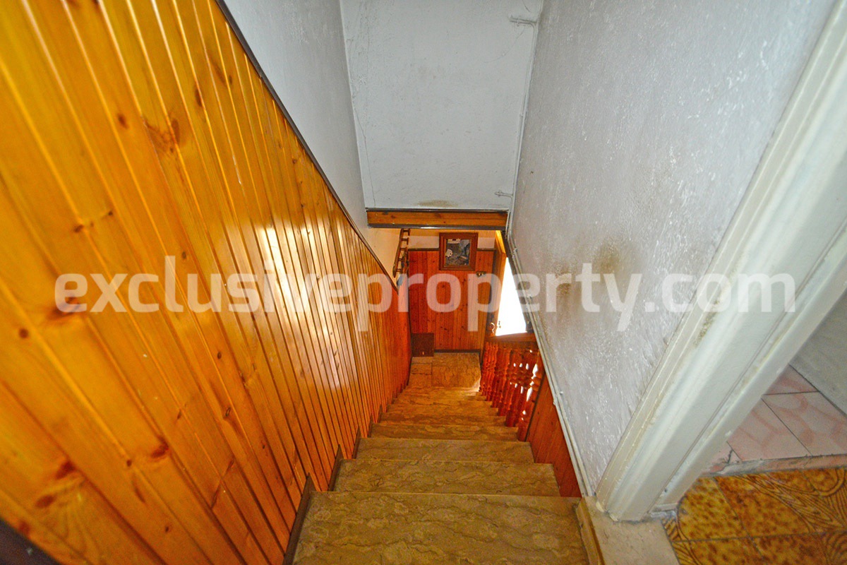 House with wooden finishes for sale in Italy - Abruzzo 24