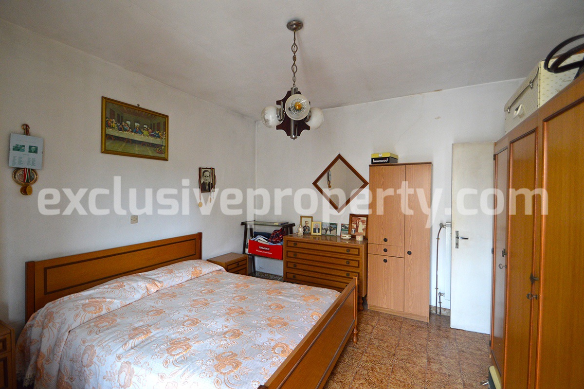 House with wooden finishes for sale in Italy - Abruzzo 29