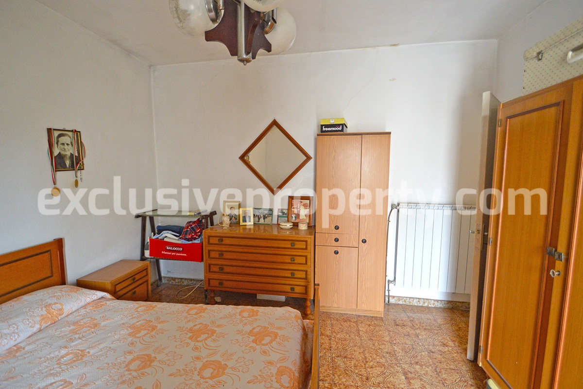 House with wooden finishes for sale in Italy - Abruzzo 30