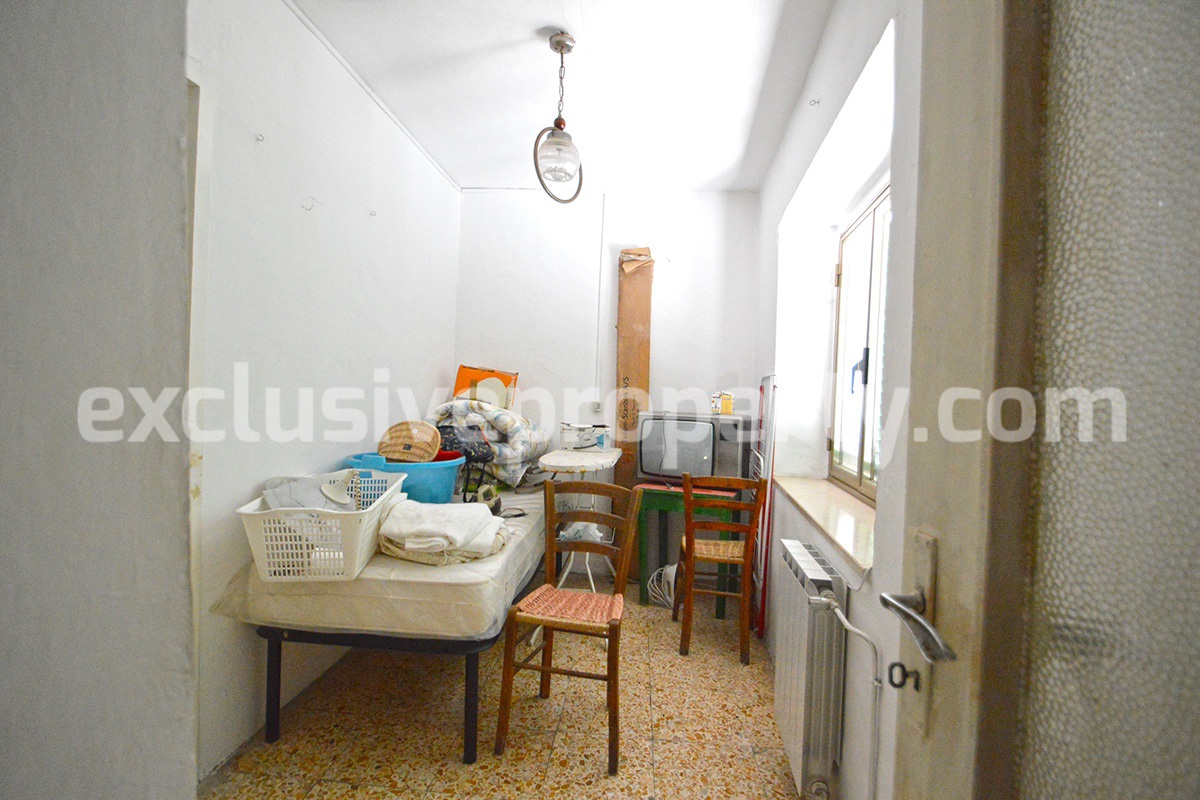 House with wooden finishes for sale in Italy - Abruzzo 31