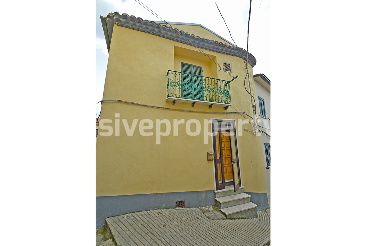 House with wooden finishes for sale in Italy - Abruzzo 4