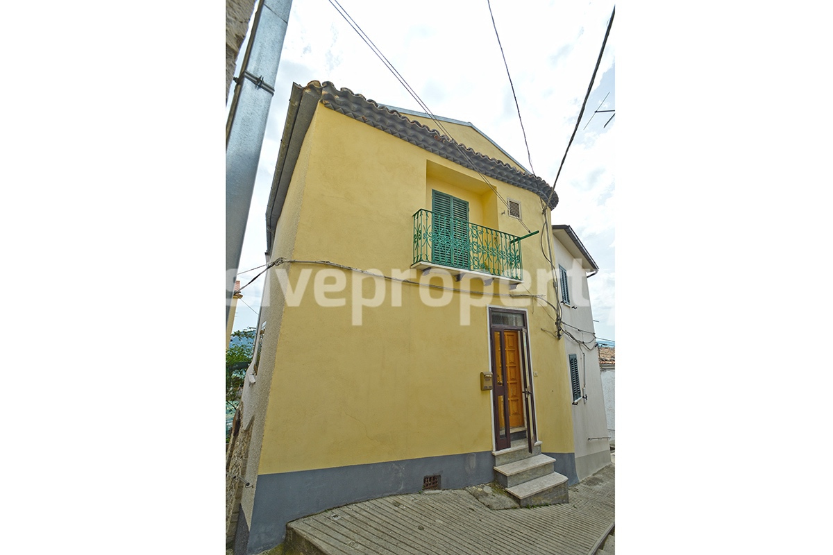House with wooden finishes for sale in Italy - Abruzzo 2