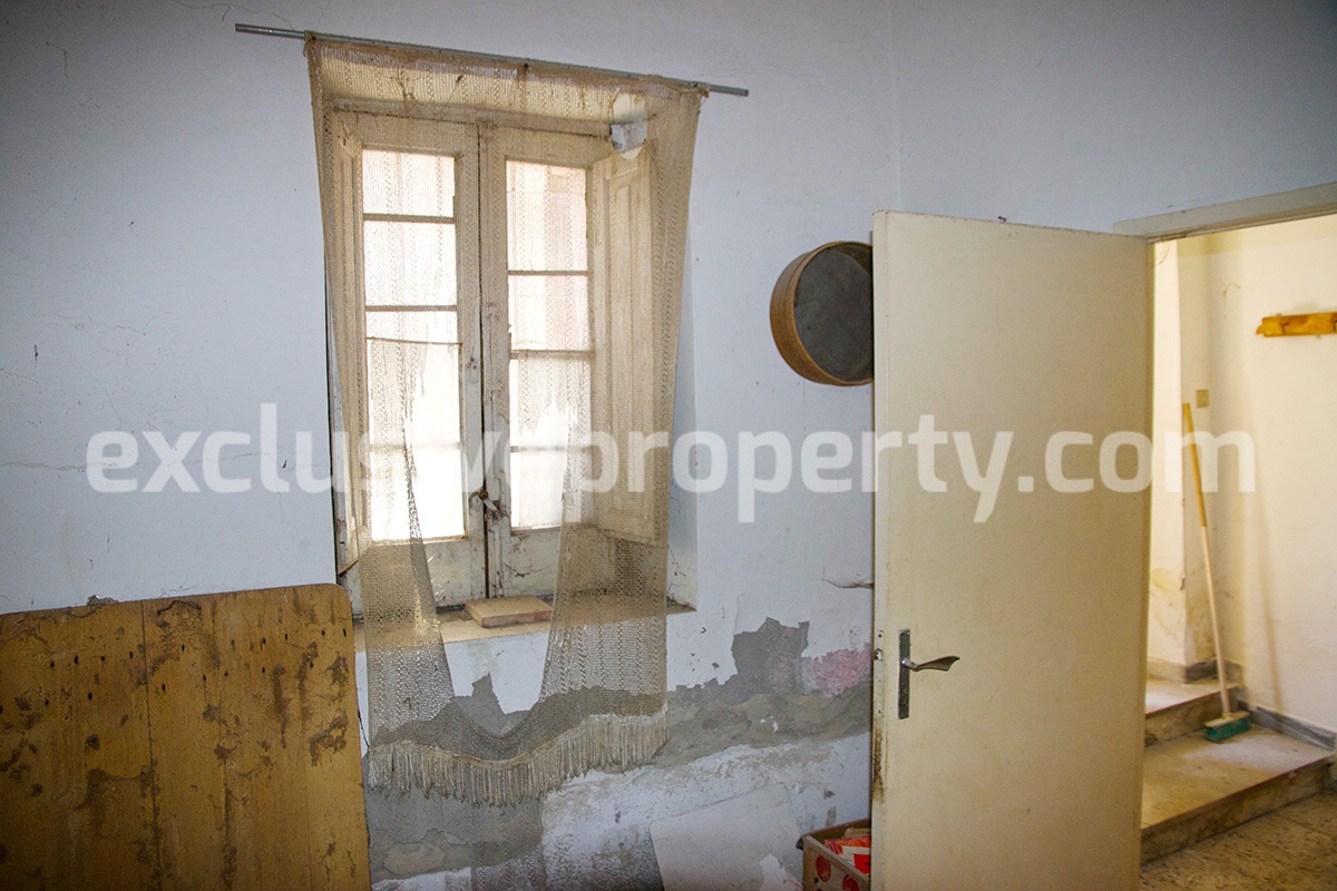 Property composed by three units in a single price for sale in Molise - Italy 26