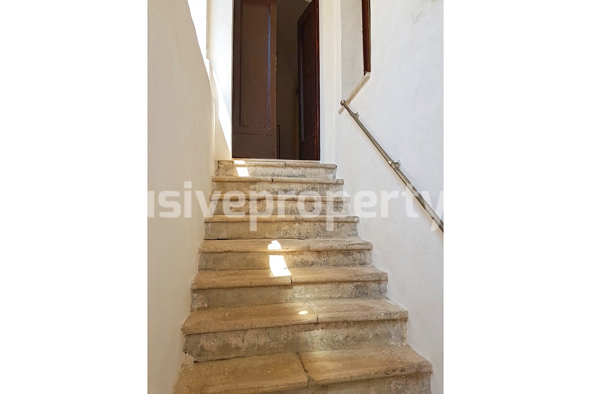 Historic stone house renovated with period details for sale in Molise - Italy 27