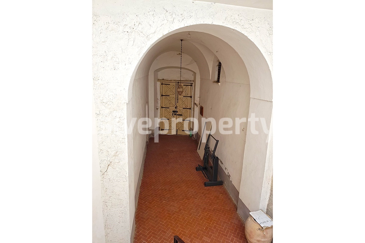 Historic stone house renovated with period details for sale in Molise - Italy 29