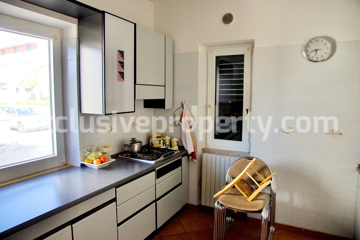 Character house with garden terrace and garage for sale in Molise 16