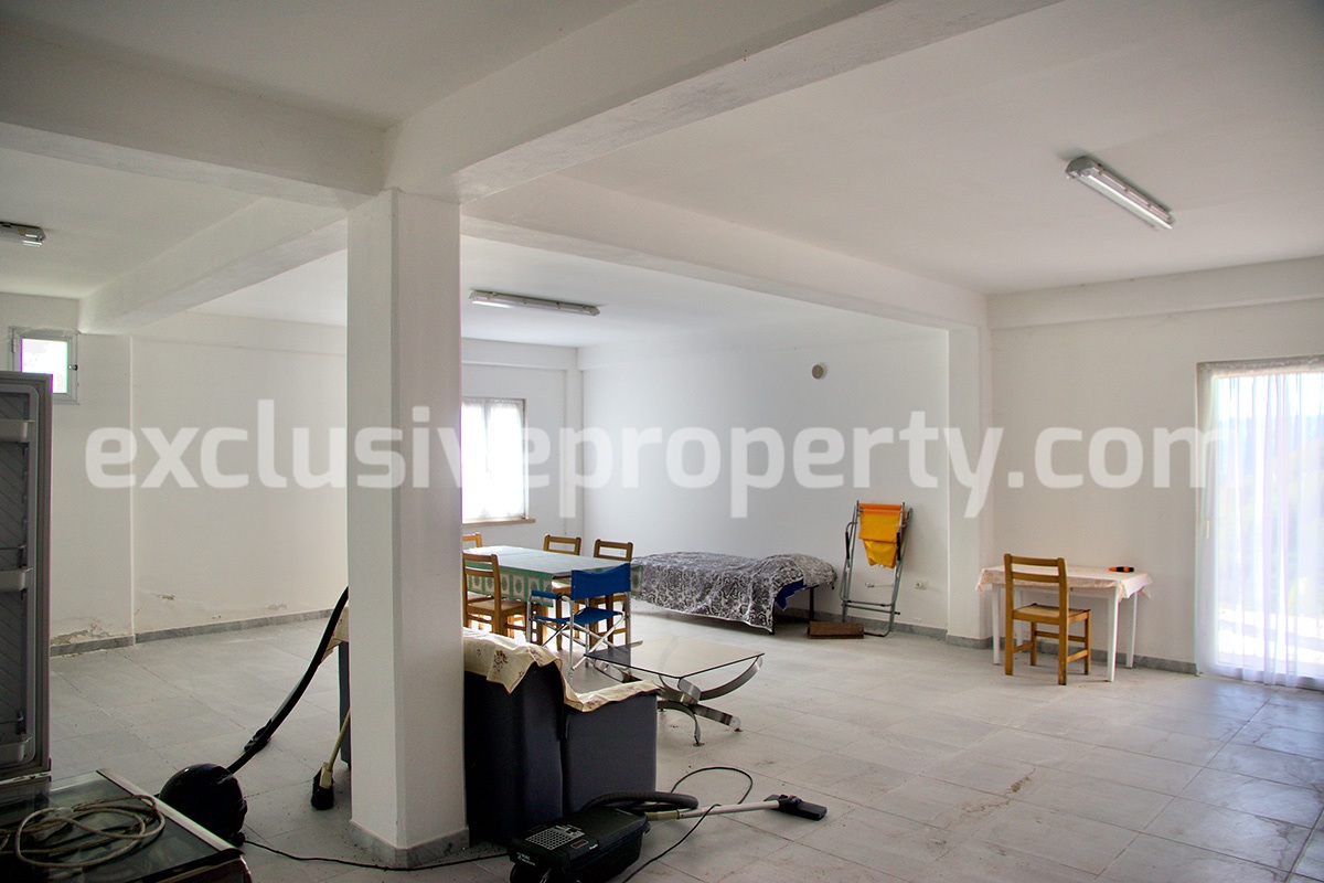 Character house with garden terrace and garage for sale in Molise 19