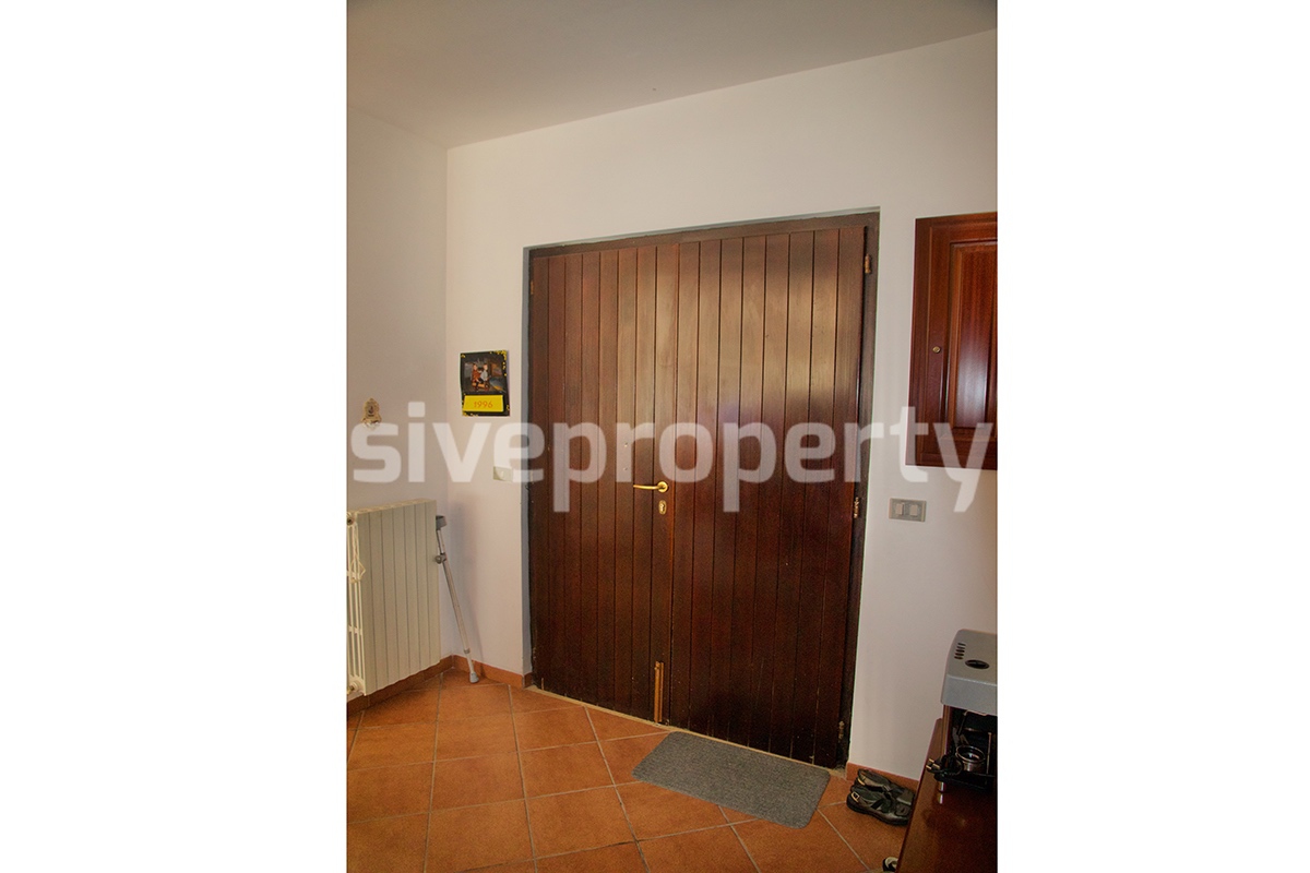 Character house with garden terrace and garage for sale in Molise 40