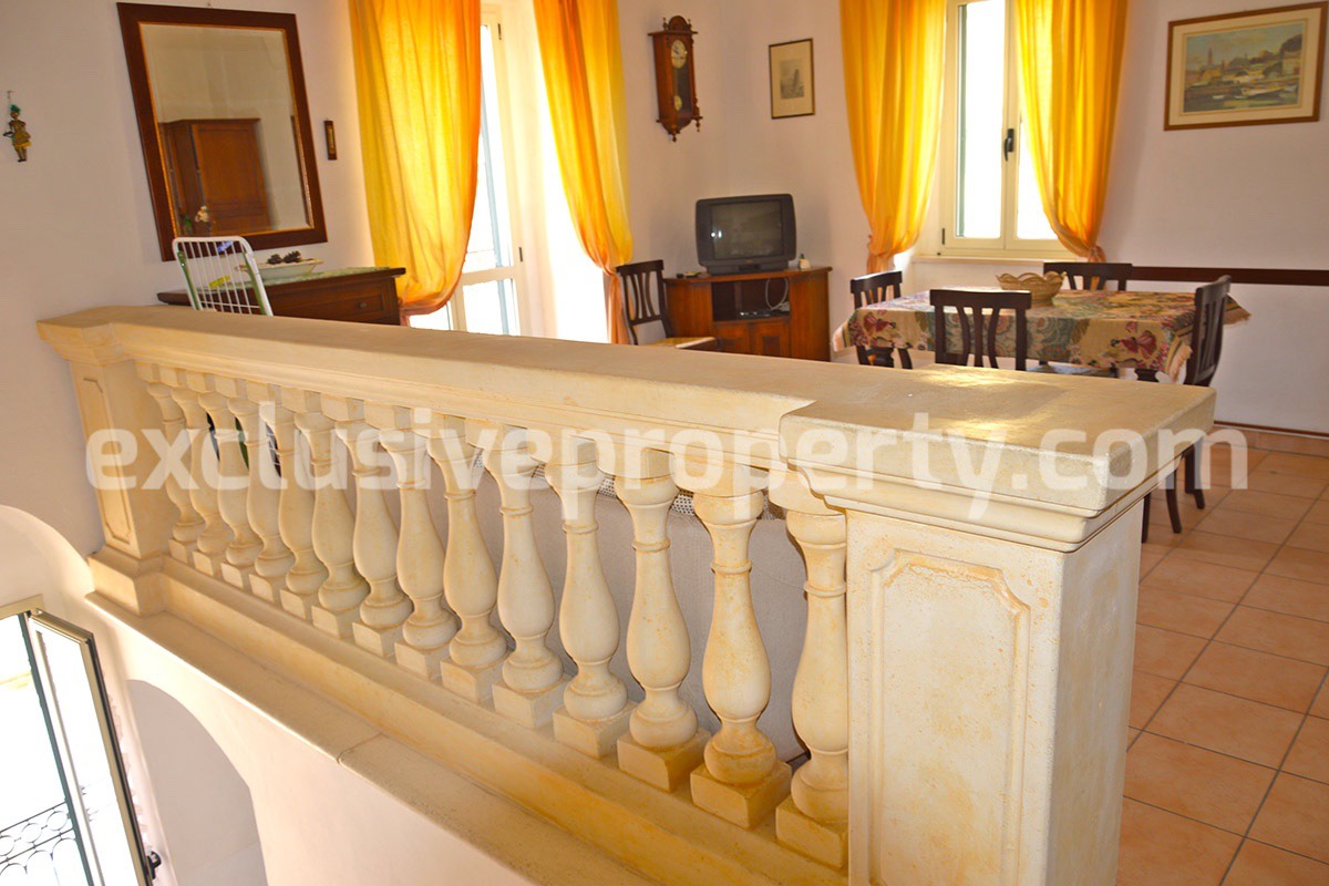 Habitable historic property a few km from the Nature Reserve of Punta Aderci