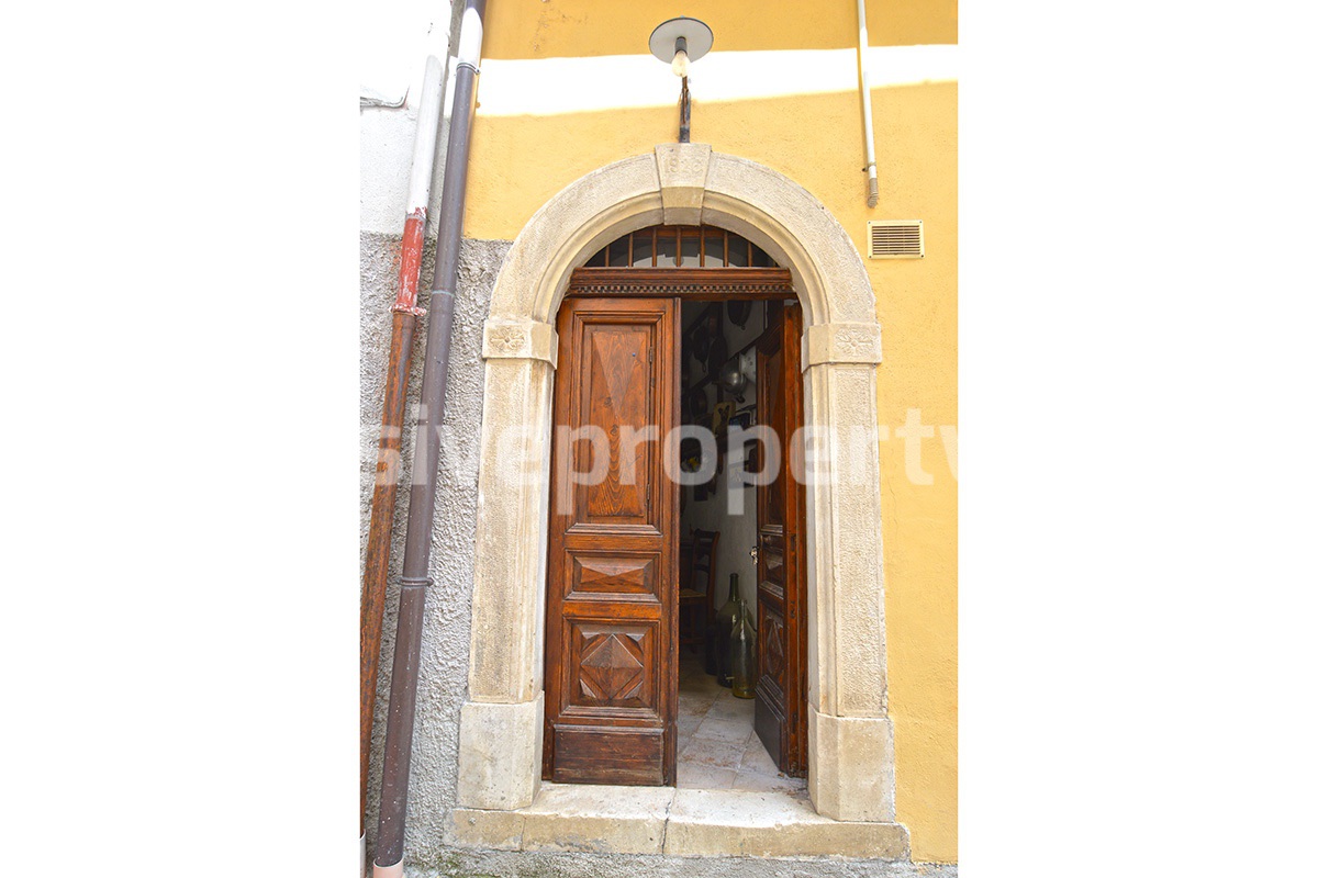 Character house renovated with a rustic touch for sale in Molise - Italy 33