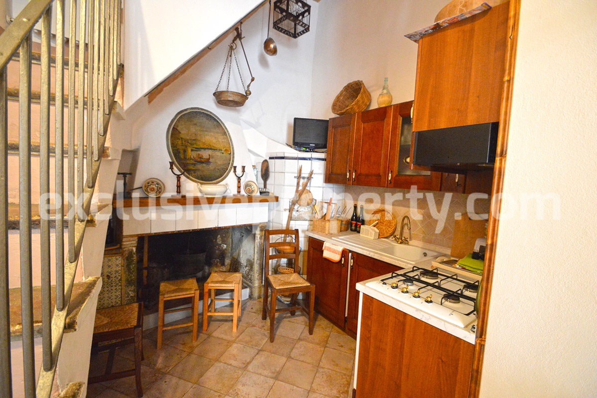 Character house renovated with a rustic touch for sale in Molise - Italy 30