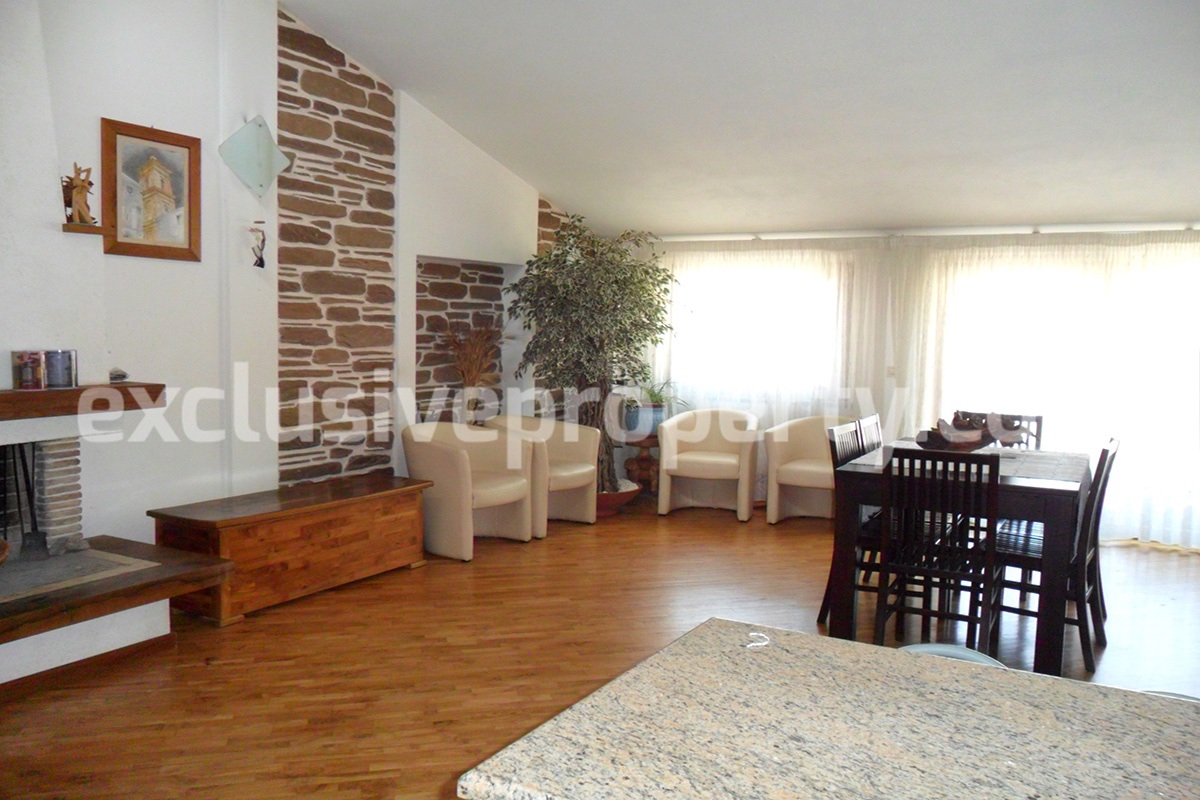 Completely renovated stone house for sale in Atessa - Abruzzo - Italy 8